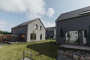 Skandinavisch Eingerichtetes Doppelhaus in Sagard