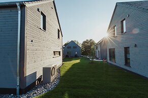 Skandinavisch Eingerichtetes Doppelhaus in Sagard