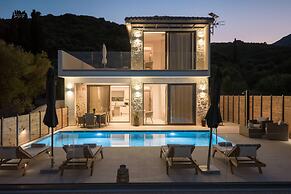 J K Villa With Private Pool