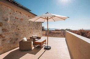 J K Villa With Private Pool