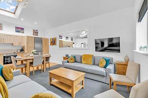 Garden Lodge With Parking By My Getaways