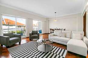 Bright Flat by Carcavelos Beach With Fast Wi-fi