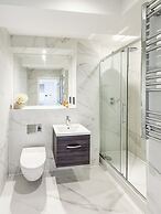 1 Bed Flat - Sleeps 2 - Parking - Wifi