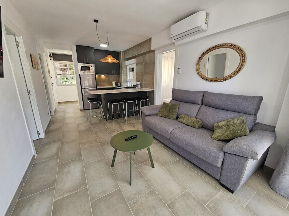 Comfortable Benidorm Apartment for 4