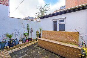 3 Volunteer Street