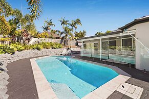 Spacious Family Home Wifi and Salt Pool