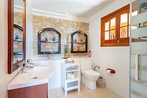 Hilltop Villa in Alcudia With Bays Views