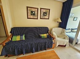 Sea Apartment With Shared Pool