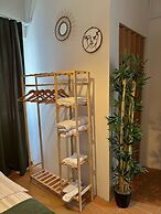Rose Lia Otel