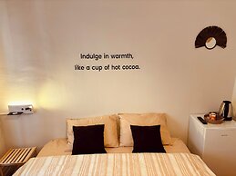 Rose Lia Otel
