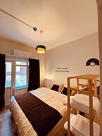 Rose Lia Otel