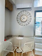 Rose Lia Otel