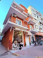 Rose Lia Otel