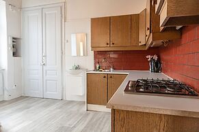 Spacious 2BR Apt Ideal for Longstays