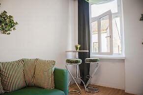 Spacious 2BR Apt Ideal for Longstays