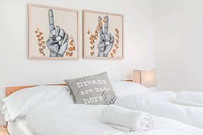 Spacious 2BR Apt Ideal for Longstays