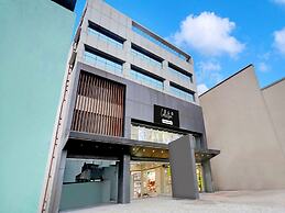 Super Collection O Daba Garden Road