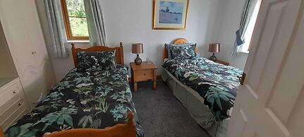 Bayview Cottage Escape in Pendine