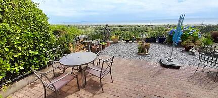 Bayview Cottage Escape in Pendine