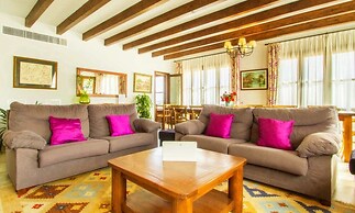 Spacious Rural Retreat in Mallorca
