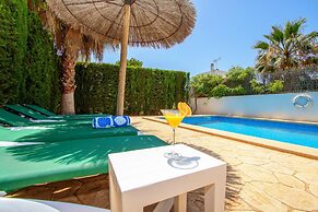 Modern Villa With Pool in Cala D'or