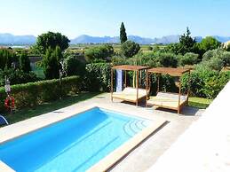 Spacious Villa in Alcudia With Pool