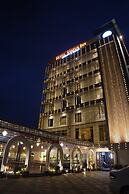 Hotel Status Inn