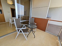 Apartment With Heated Pool