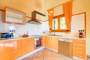 Charming Country House Es Puchet in Buger