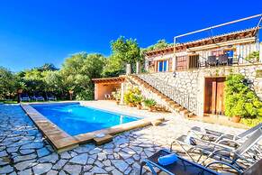Charming Country House Es Puchet in Buger