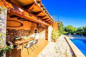 Charming Country House Es Puchet in Buger