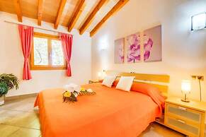Charming Country House Es Puchet in Buger