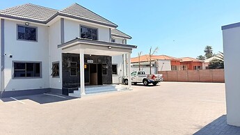 Nexus Luxury Lodge