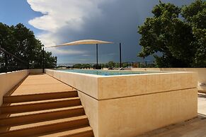 Casa Oneiro Hotel Boutique & Suites