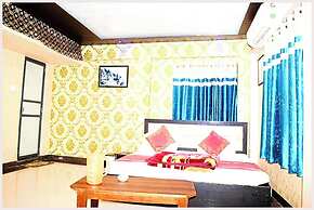 Hotel HR Kashi Viswanath Temple
