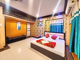 Hotel HR Kashi Viswanath Temple