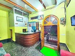 Hotel HR Kashi Viswanath Temple