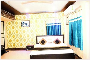 Hotel HR Kashi Viswanath Temple