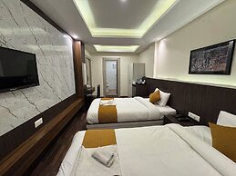 Evara Hotel & Apartment