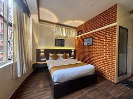 Evara Hotel & Apartment