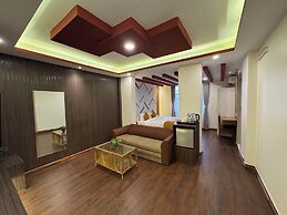 Evara Hotel & Apartment