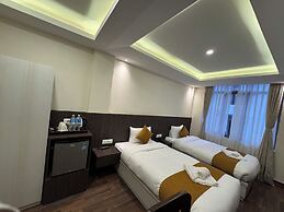 Evara Hotel & Apartment