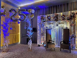 Time Grand Plaza