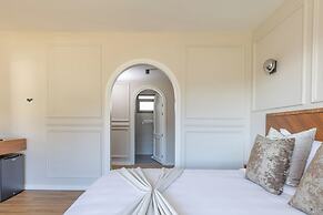 Aurea Hotel