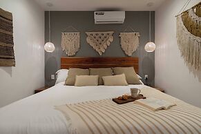 Beautiful and Comfortable, 1 Bedroom! The Best in Zama!