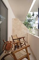 Beautiful and Comfortable, 1 Bedroom! The Best in Zama!