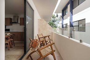 Beautiful and Comfortable, 1 Bedroom! The Best in Zama!