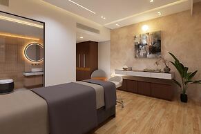 Monsoon Courtyard Luxury Hotel