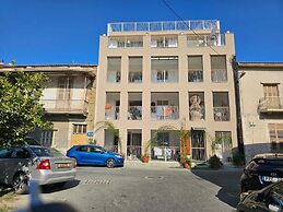 Infinity 1-Bedroom Apartment in Larnaca