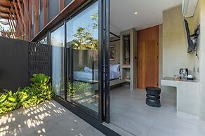 Lokale Resort Hotel & Villas